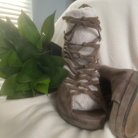 b. makowsky Tan Suede Knot- Centered Strappy Bootie - Picture 2 of 5
